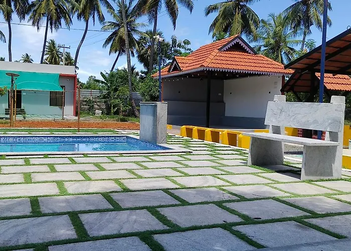 The Farm Crest, Ecr Kadallur